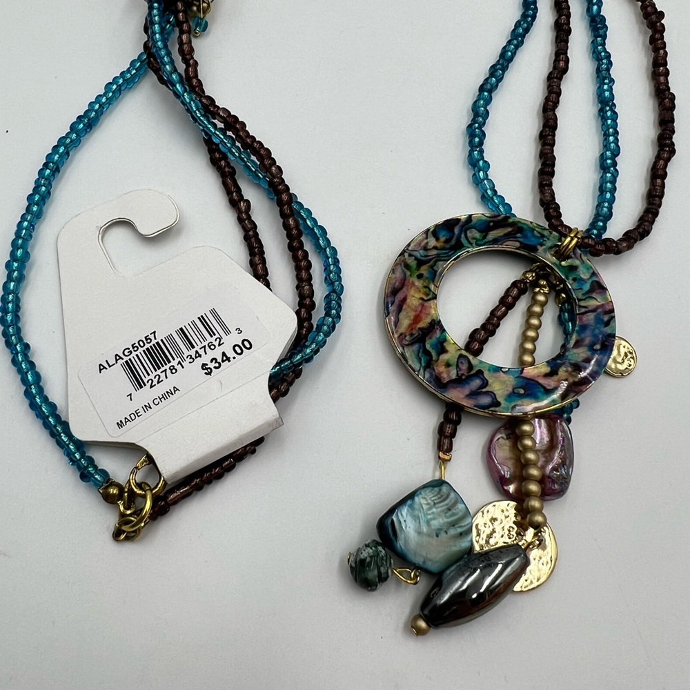 New Direction necklace - Picture 7 of 7